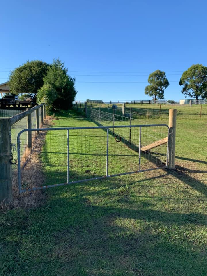Paddock gate & fence install